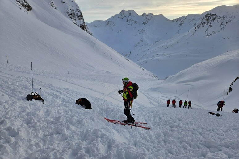 VALANGA SU PISTA IN VAL SENALES, NESSUN SEPOLTO