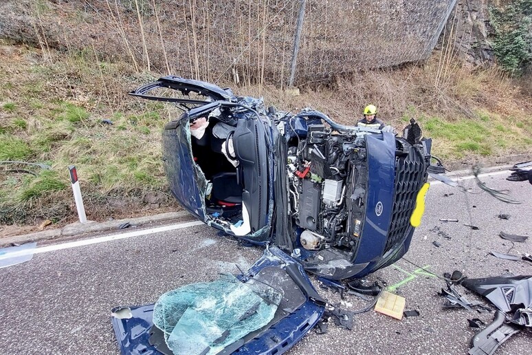 INCIDENTE STRADALE A MONTAGNA, COINVOLTE DUE AUTO