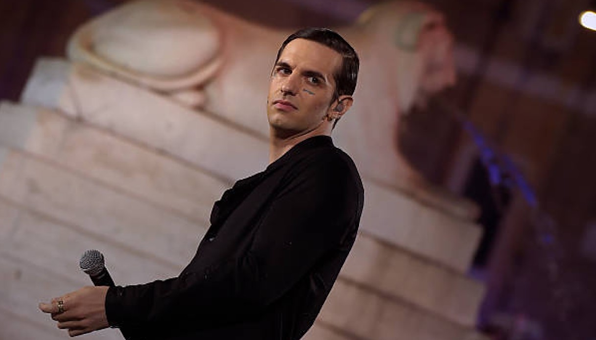 Achille Lauro, la rinascita del divo. Dalla A alla Z, quello che c’è da sapere in attesa dei live