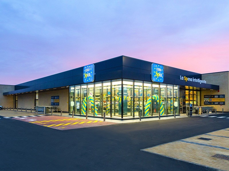 Eurospin semplifica la spesa: filiera diretta, layout funzionali, prezzi trasparenti