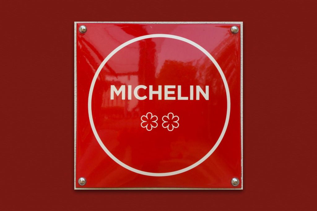 Stella Michelin: sono gli chef o i ristoranti a ottenerla?