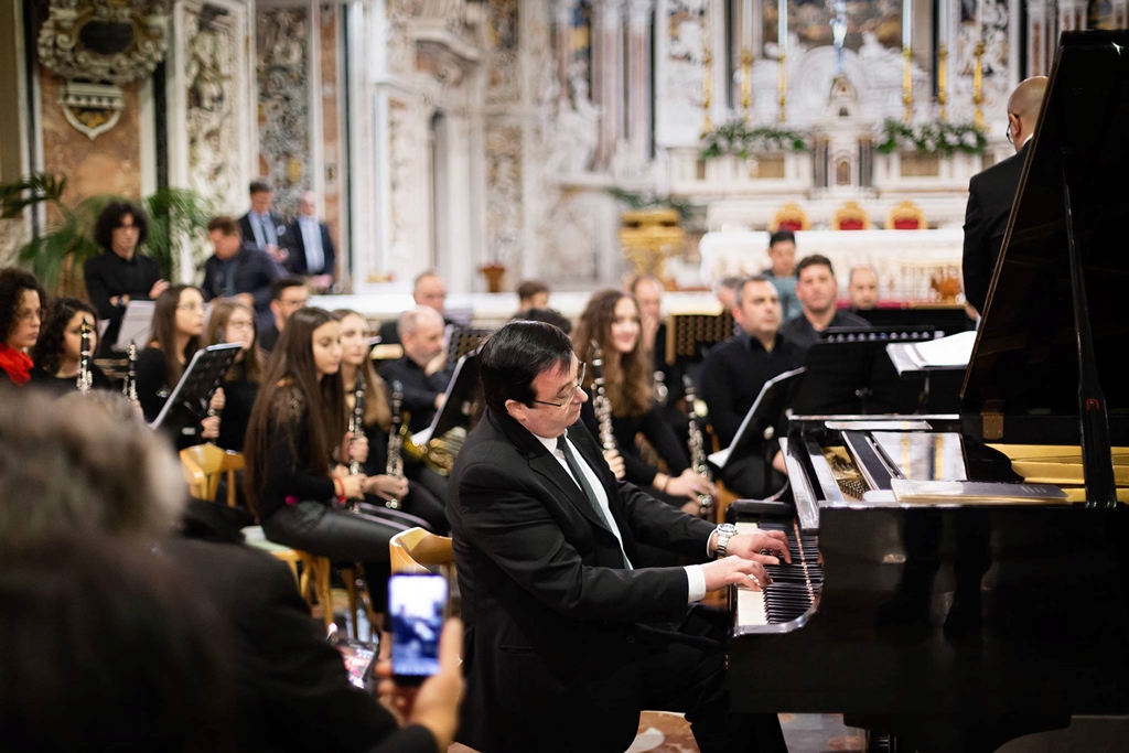 L'orchestra di fiati febasi chiude la rassegna di concerti ''natale a palermo'' a san domenico