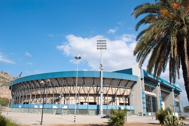 Autobus navetta per le partite del palermo calcio: la proposta della vi circoscrizione all'amministrazione comunale