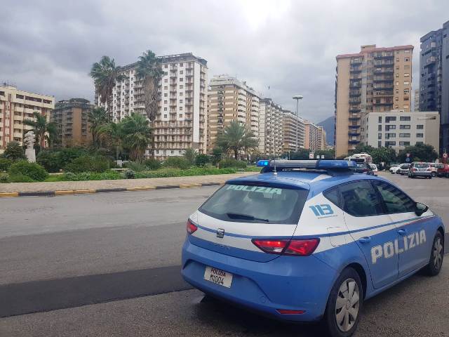 Palermo, inseguimento in strada con auto rubata. uil polizia palermo: ''in cittï¿½ dieci furti al giorno''